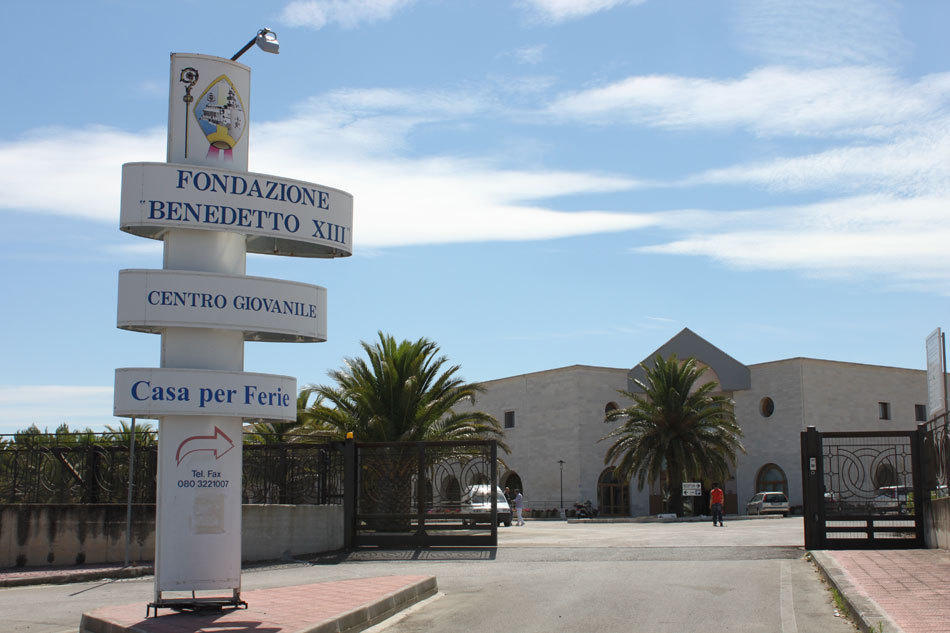 ホテルCasa Per Ferie Benedetto XIII グラヴィーナ・イン・プーリア エクステリア 写真